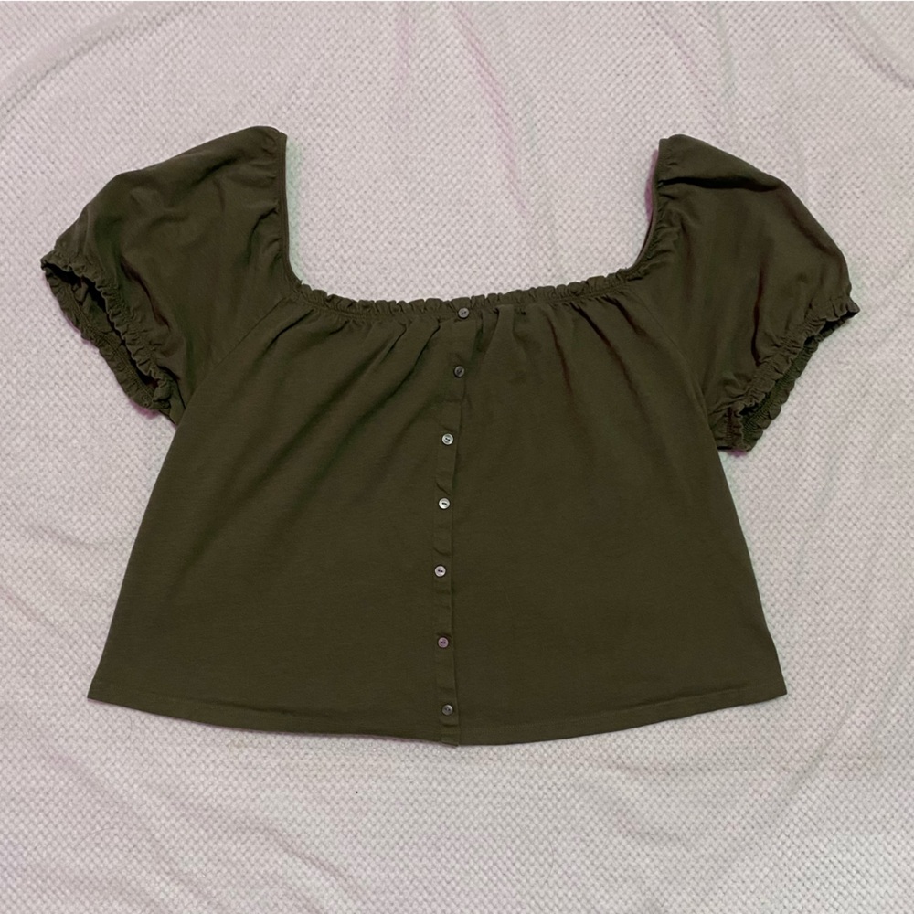 American Eagle Outfitters Puff Sleeve Button-Up Tee